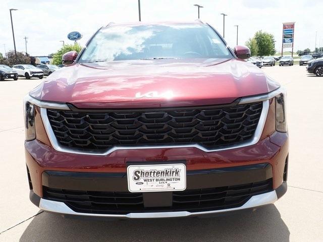 new 2025 Kia Sorento car, priced at $39,055