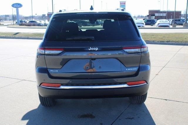 new 2025 Jeep Grand Cherokee car, priced at $38,170