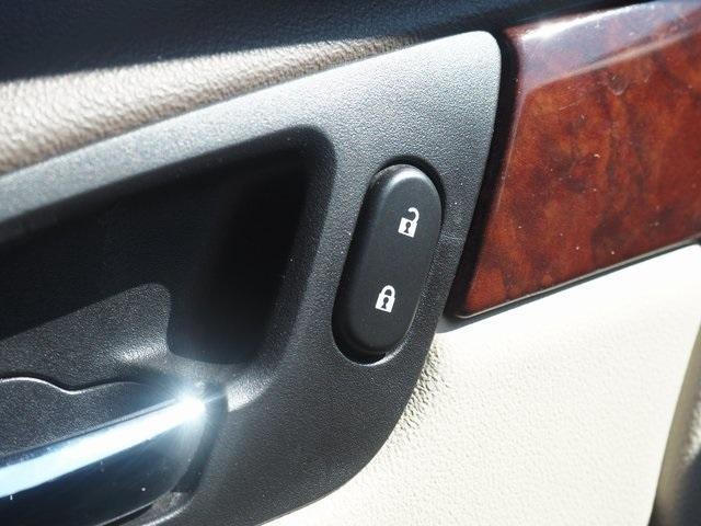 used 2008 Chevrolet Impala car, priced at $9,888