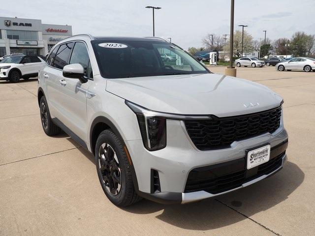 new 2025 Kia Sorento car, priced at $38,325