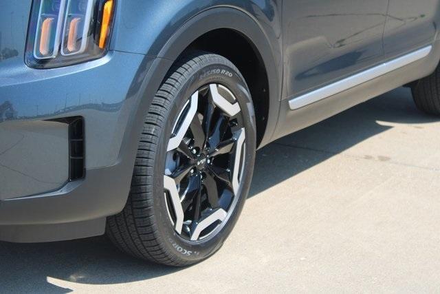 new 2024 Kia Telluride car, priced at $42,070