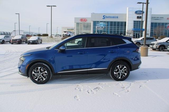 new 2025 Kia Sportage car, priced at $34,140