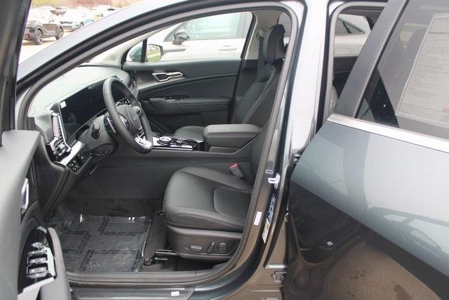 new 2025 Kia Sportage Hybrid car, priced at $35,835