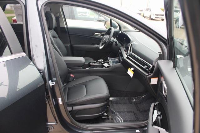 new 2025 Kia Sportage Hybrid car, priced at $35,835