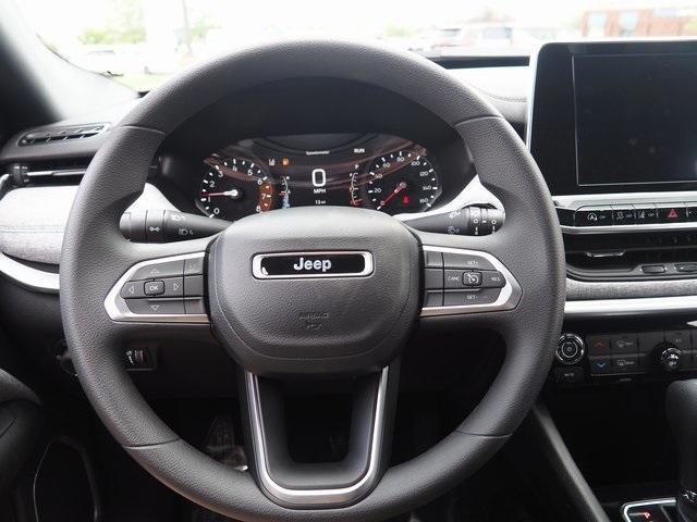 new 2025 Jeep Compass car, priced at $29,090