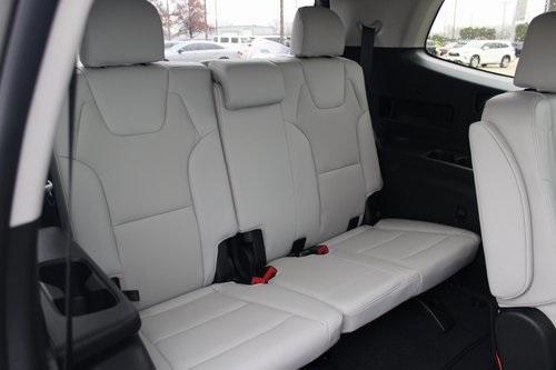 new 2025 Kia Telluride car, priced at $43,635