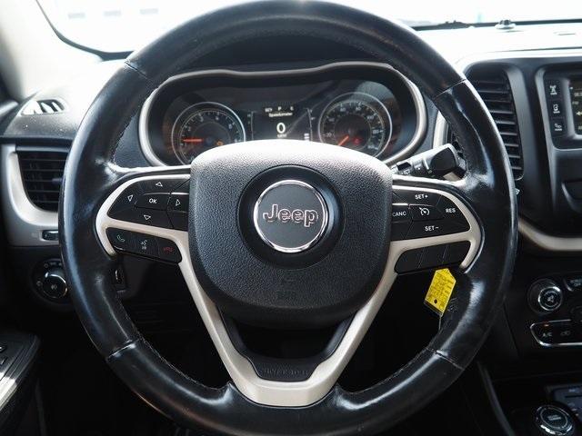 used 2015 Jeep Cherokee car, priced at $8,888