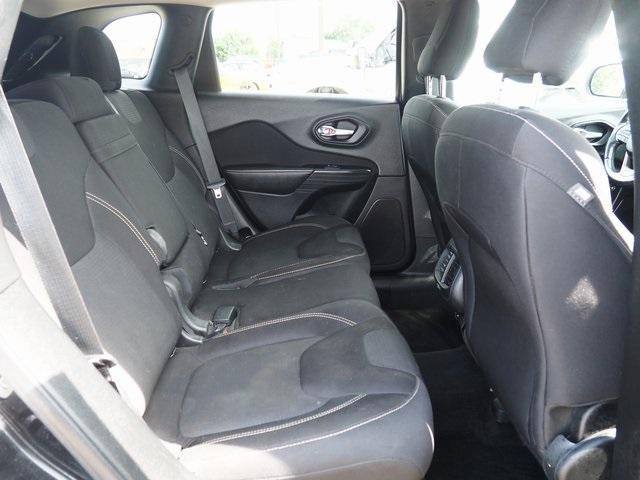 used 2015 Jeep Cherokee car, priced at $8,888