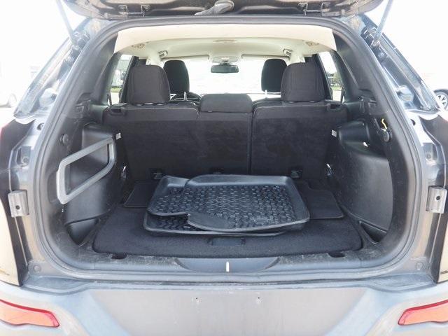 used 2015 Jeep Cherokee car, priced at $8,888