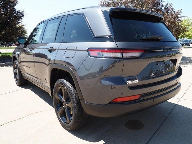 new 2025 Jeep Grand Cherokee car, priced at $52,000