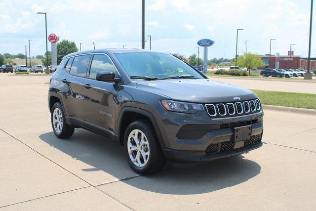 new 2024 Jeep Compass car, priced at $27,880