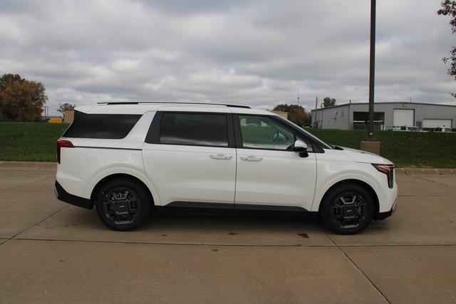 new 2025 Kia Carnival car, priced at $44,855