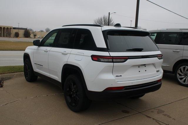 new 2025 Jeep Grand Cherokee car, priced at $43,575