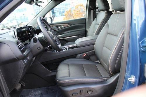used 2025 Chevrolet Traverse car, priced at $52,500