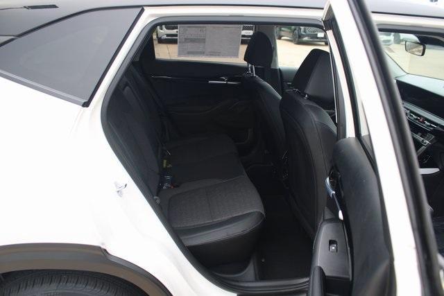 new 2025 Kia Seltos car, priced at $28,670