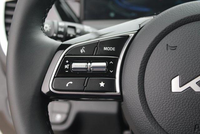 new 2025 Kia Seltos car, priced at $28,670
