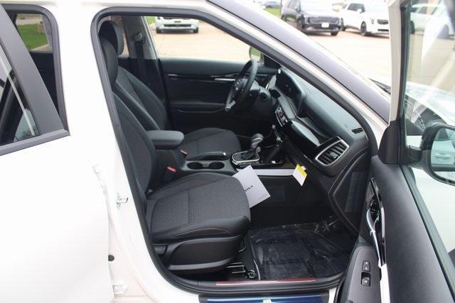 new 2025 Kia Seltos car, priced at $28,670
