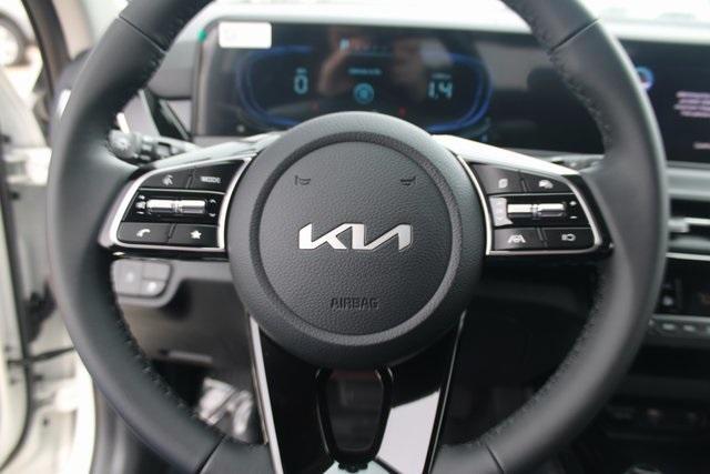 new 2025 Kia Seltos car, priced at $28,670