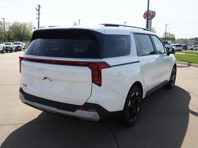 new 2025 Kia Carnival car, priced at $43,195