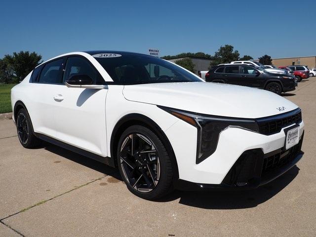 new 2025 Kia K4 car, priced at $27,660