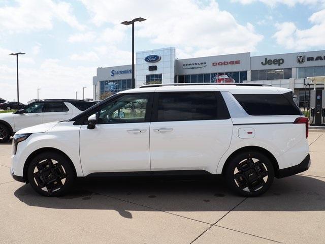 new 2025 Kia Carnival car, priced at $43,195