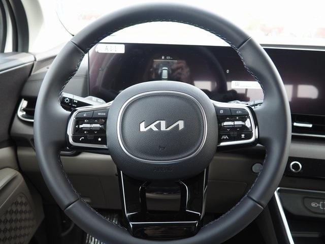 new 2025 Kia Carnival car, priced at $43,195