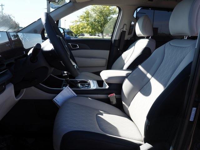 new 2026 Kia Carnival car, priced at $42,920