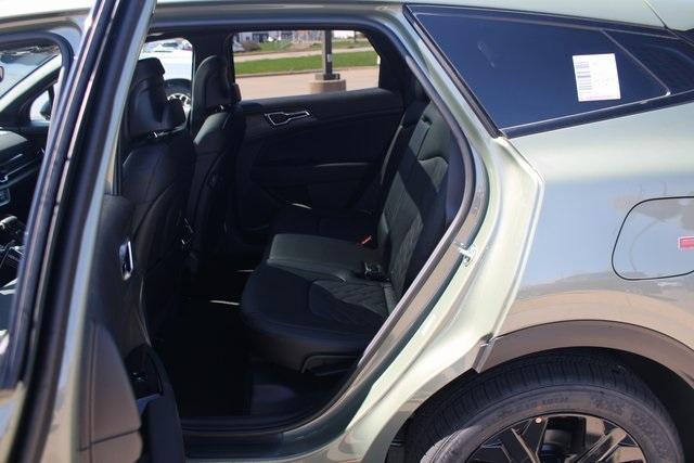 new 2025 Kia Sportage car, priced at $35,360