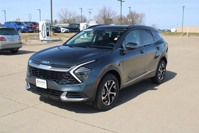 new 2025 Kia Sportage Hybrid car, priced at $35,880