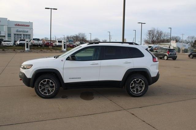 used 2022 Jeep Cherokee car, priced at $27,240