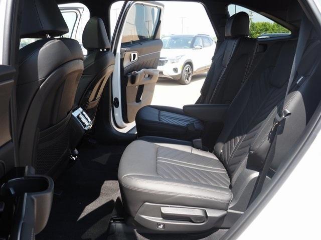 new 2025 Kia Sorento car, priced at $48,555