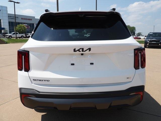 new 2025 Kia Sorento car, priced at $48,555