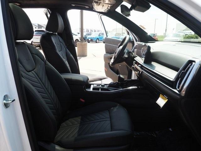 new 2025 Kia Sorento car, priced at $48,555