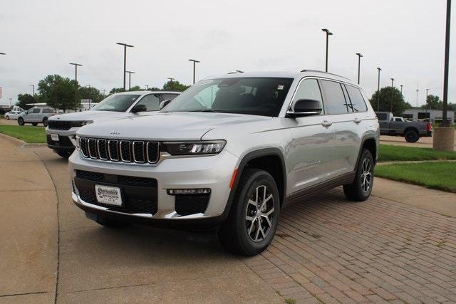 new 2024 Jeep Grand Cherokee L car, priced at $47,294