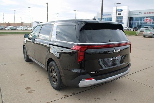 new 2025 Kia Carnival car, priced at $40,655