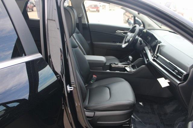 new 2025 Kia Sportage car, priced at $34,360