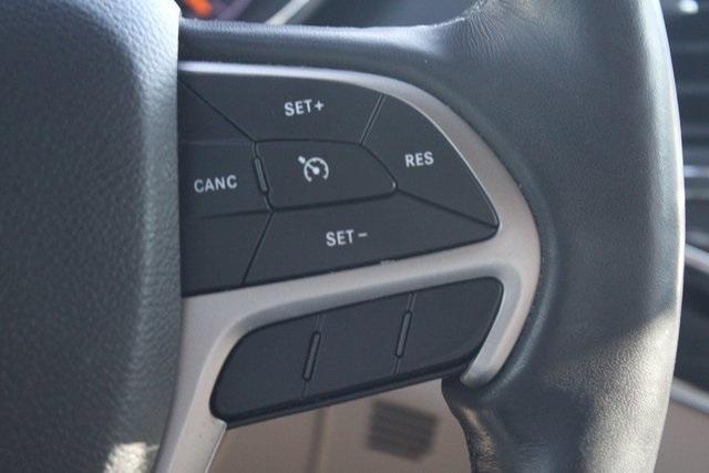 used 2021 Jeep Grand Cherokee car, priced at $25,885