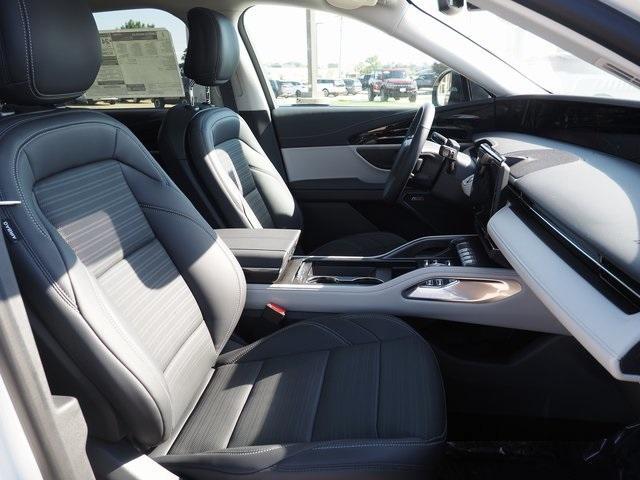 new 2025 Lincoln Nautilus car, priced at $64,208