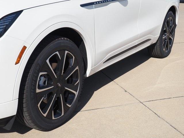 new 2025 Lincoln Nautilus car, priced at $64,208