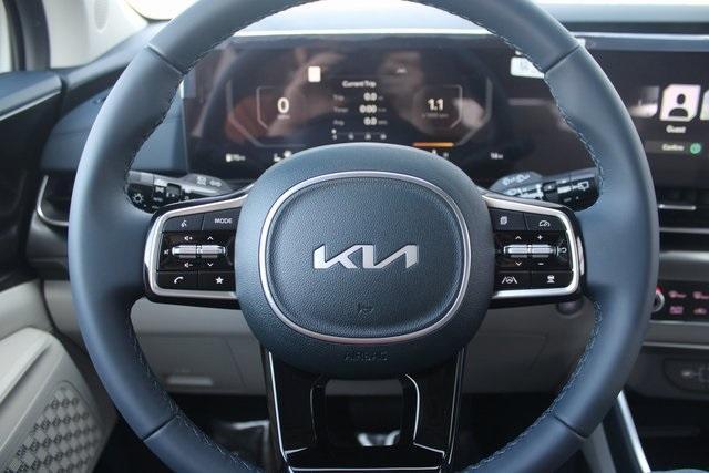 new 2025 Kia Carnival car, priced at $49,155