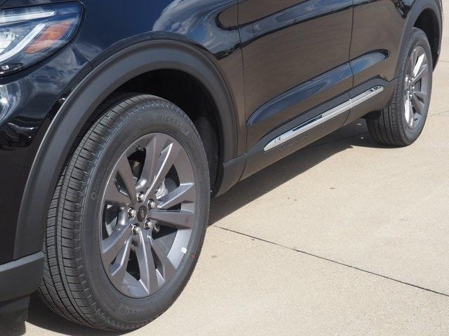 new 2025 Ford Explorer car, priced at $47,084