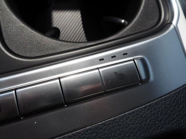 new 2025 Kia Carnival car, priced at $43,570