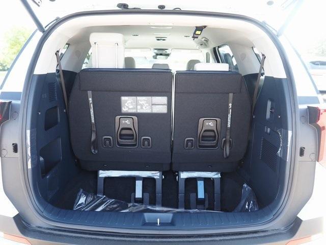 new 2025 Kia Carnival car, priced at $43,570