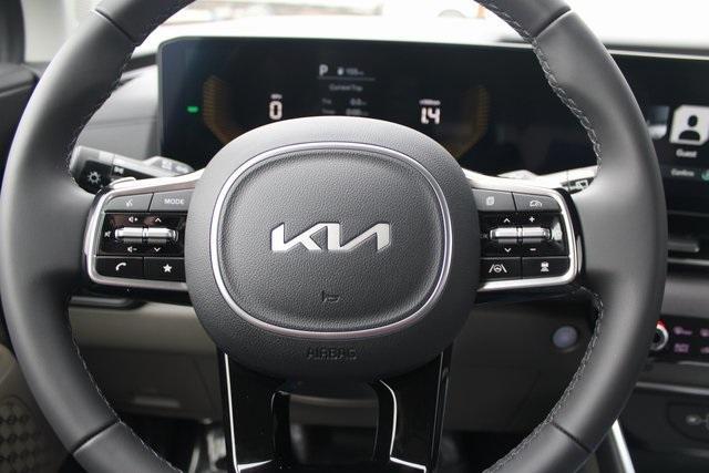 new 2025 Kia Carnival Hybrid car, priced at $44,435