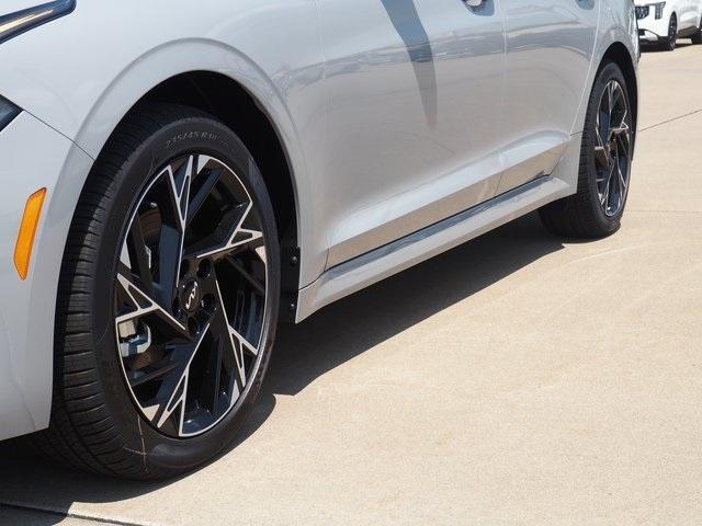 new 2025 Kia K5 car, priced at $33,645