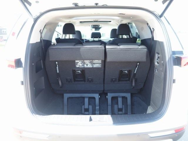 used 2024 Kia Carnival car, priced at $43,885