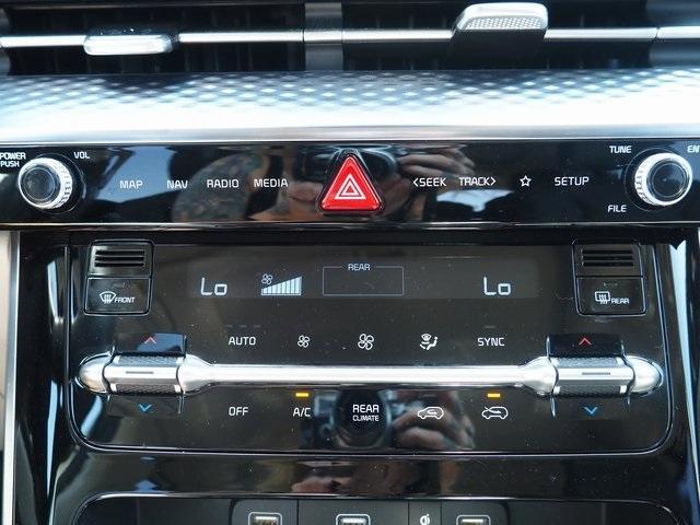 used 2024 Kia Carnival car, priced at $43,885