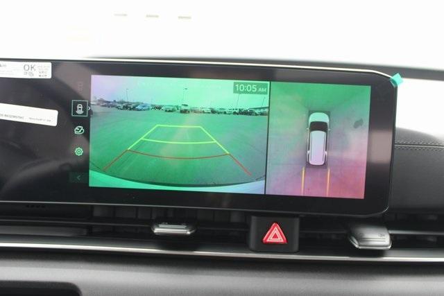 new 2025 Kia Carnival car, priced at $48,095