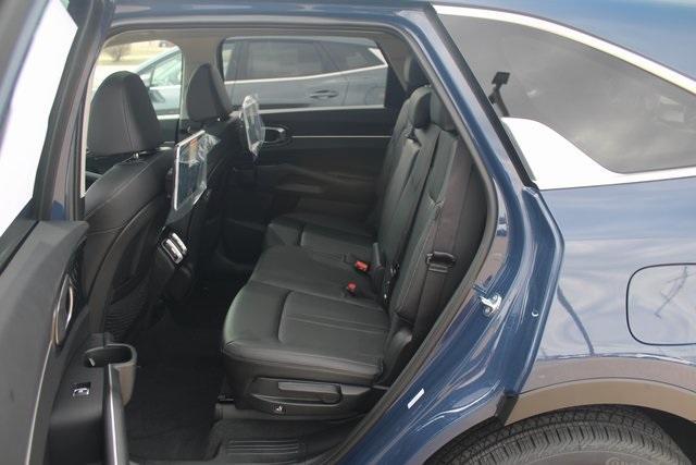 new 2025 Kia Sorento car, priced at $40,020