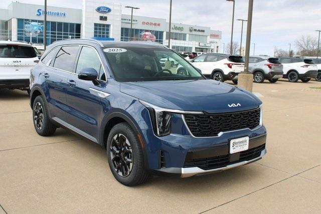 new 2025 Kia Sorento car, priced at $40,020